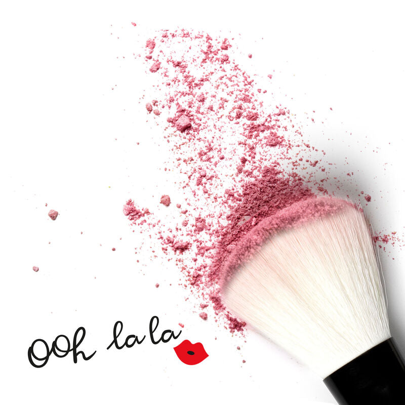 Legami Makeup Brushes Lips | In Use | Unique Gift Ideas for Her | for Mom | for Women | for Females | for Wife | for Sister | for Girlfriend | for Grandma | for Friends | for Birthday | Gifting Made Simple