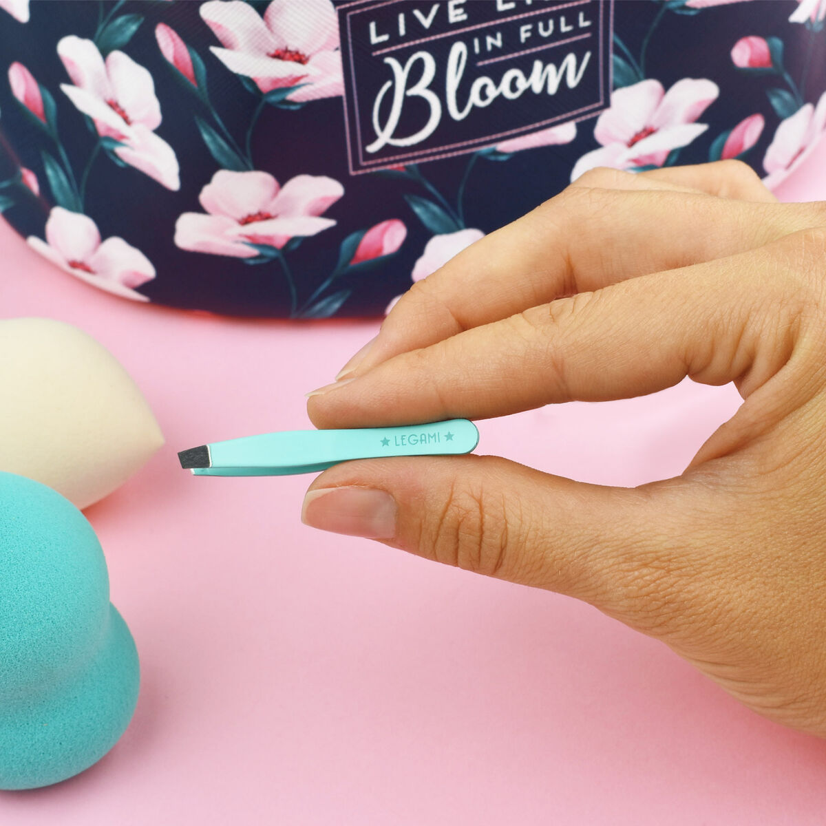 Legami Mini Tweezers | In Use | Unique Gift Ideas for Her | for Mom | for Women | for Females | for Wife | for Sister | for Girlfriend | for Grandma | for Friends | for Birthday | Gifting Made Simple | Unique Gift Ideas for Him | for Dad | for Men | for Males | for Husband | for Brother | for Boyfriend | for Grandad